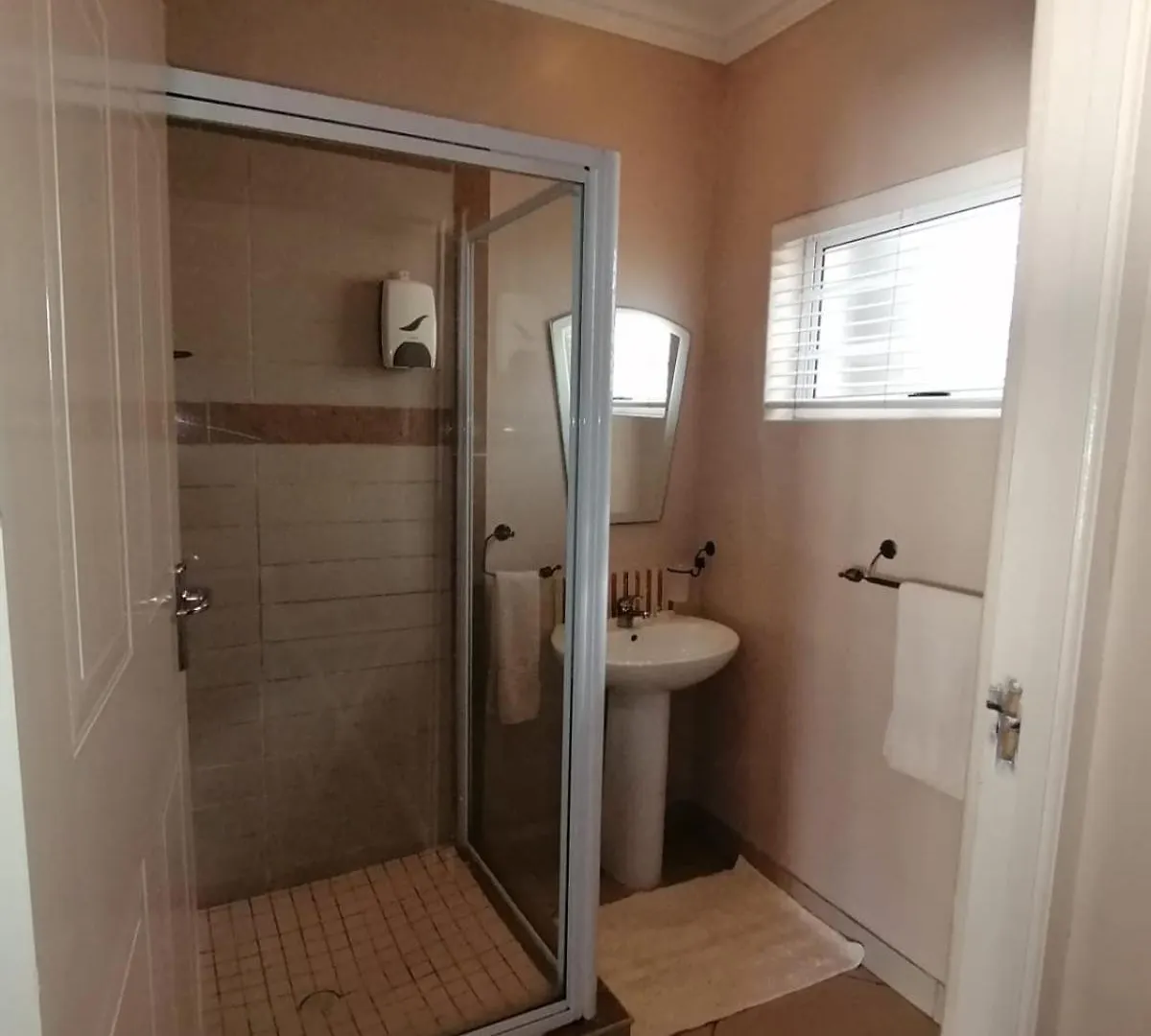 Jenvey House Selfcatering Apartments & Bnb Port Elizabeth South Africa