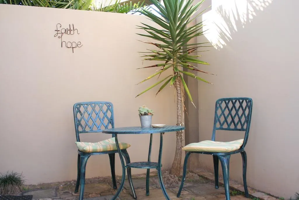 Jenvey House Selfcatering Apartments & Bnb Port Elizabeth
