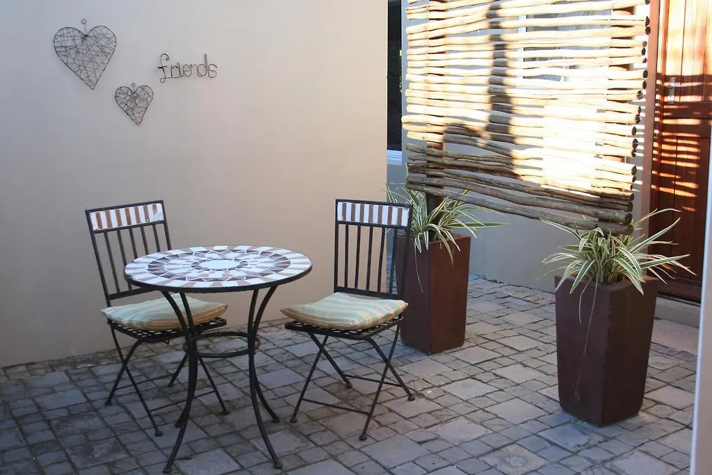 Jenvey House Selfcatering Apartments & Bnb Port Elizabeth